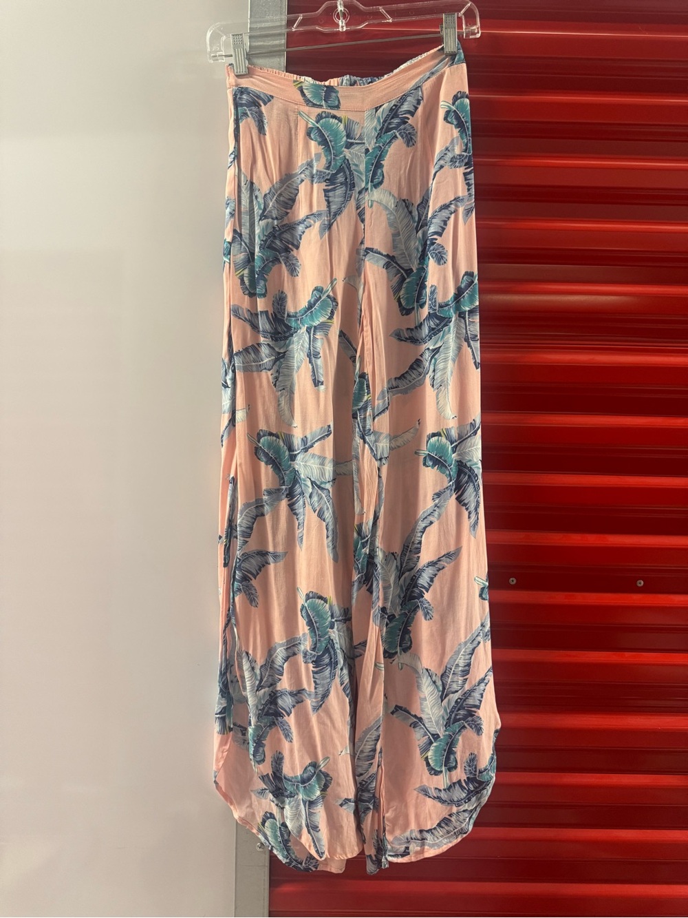 Wide Leg Palm-Print Pants in Blush Pink